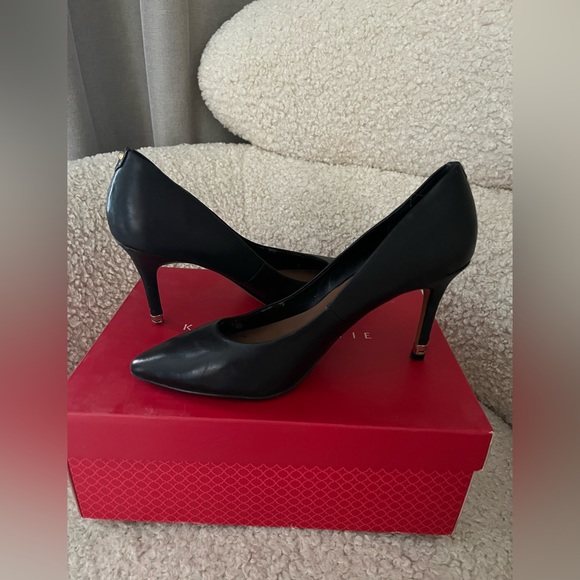 Black ALDO Stilettos - Picture 1 of 3